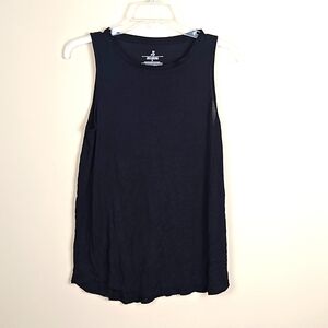 J+B Black Tank